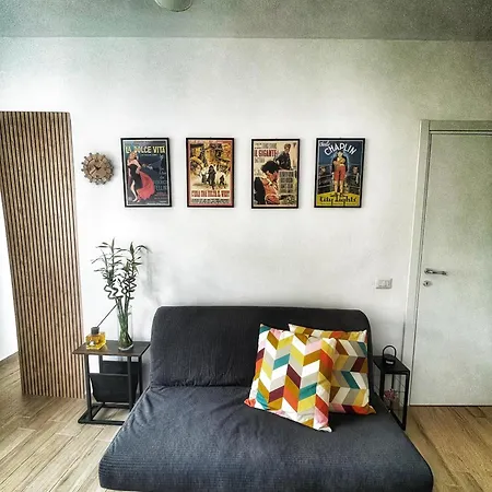Centro Storico Lovely House R9345 Apartment